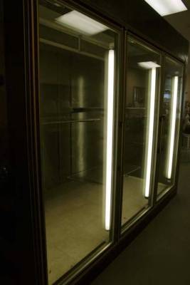 Display refrigerator / cooler walk-in size