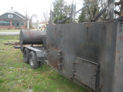 3 bbq pit smokers on 1 trailer