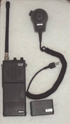 Icom ic-2E 2M fm handheldtransceiver + mike/speaker 