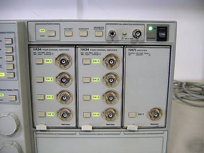 Tektronix 11402 digitizing oscilloscope 1GHZ/500MHZ 