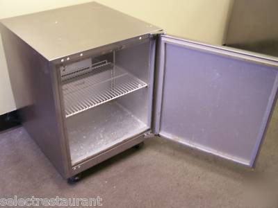 Traulsen undercounter compact refrigerator cooler