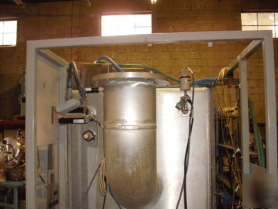 Aluminum vacuum chamber: 36