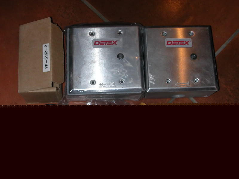Detex be 961-1 battery eliminator alarm + spare