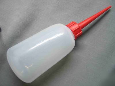 Plastic squeezable squeeze 10 oz glue applicator bottle