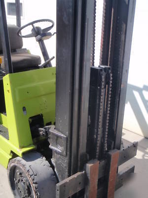 5184 clark model #GCX25 fork truck