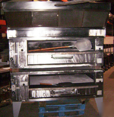 Baker's pride double deck oven / double-stacked w/ hood