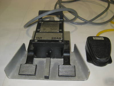 Birtcher 4400 power plus electrosurgery unit w/ pedals 