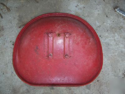 Farmall cub seat pan