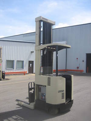 1998 crown 3000LB deep reach forklift ,321