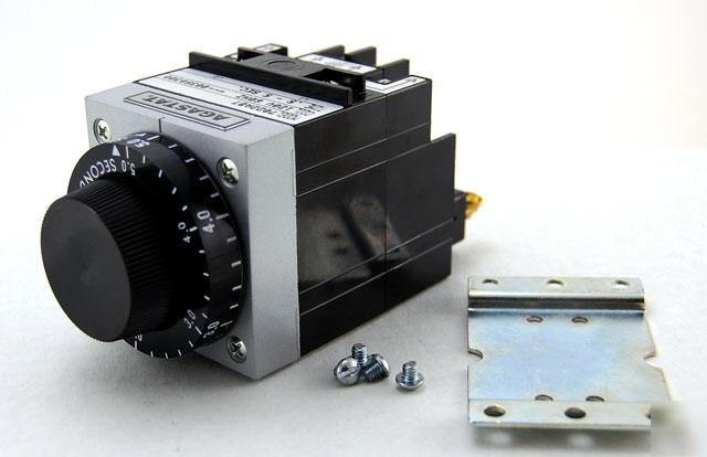 Agastat tyco 120V 60HZ time delay relay 7022ABT