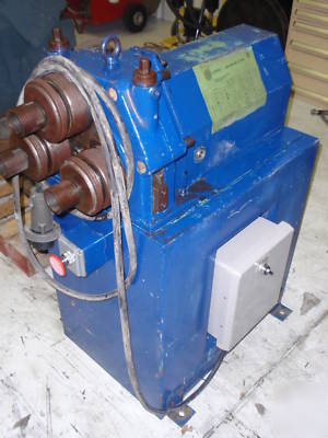 Angle roll, comac, tube, pipe, rod, bar, rod iron, sign