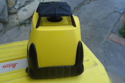 Rugby leica 100 self leveling rotary laser 