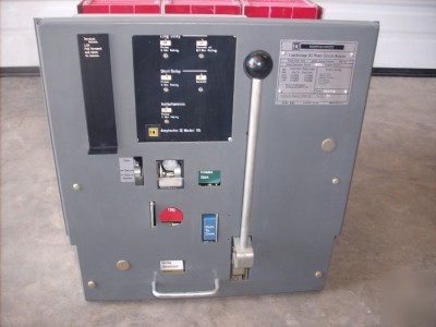 Square d amptector ii model tr 1600A circuit breaker