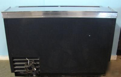 True deep well slide top beer cooler, 50