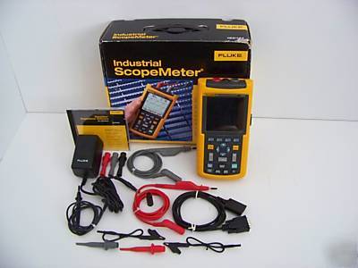 Fluke 124/003 scopemeter w/flukeview software