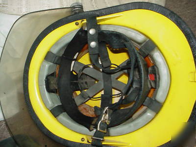 Vintage cairns & bro helmet 1979 class d firemans plast