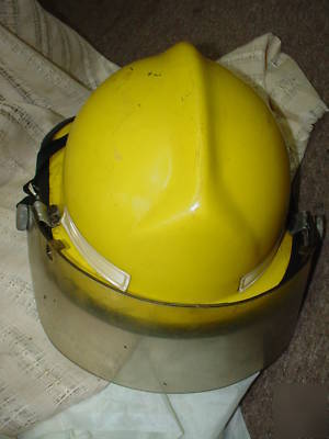 Vintage cairns & bro helmet 1979 class d firemans plast