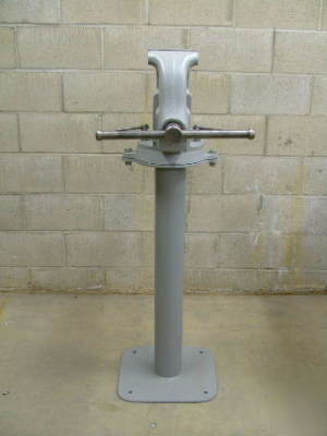 Reed 4CA combination bench & pipe vise jaw width 6