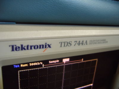 Tektronix TDS744A digitizing oscilloscope 500MHZ 4 ch