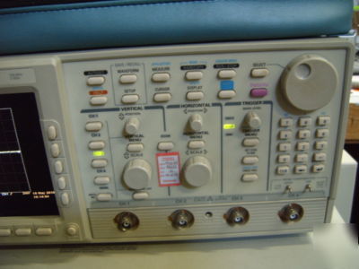 Tektronix TDS744A digitizing oscilloscope 500MHZ 4 ch