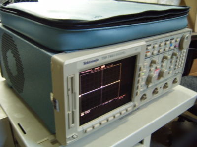 Tektronix TDS744A digitizing oscilloscope 500MHZ 4 ch