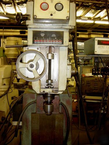 Tos, model fnk 25 vertical milling machine