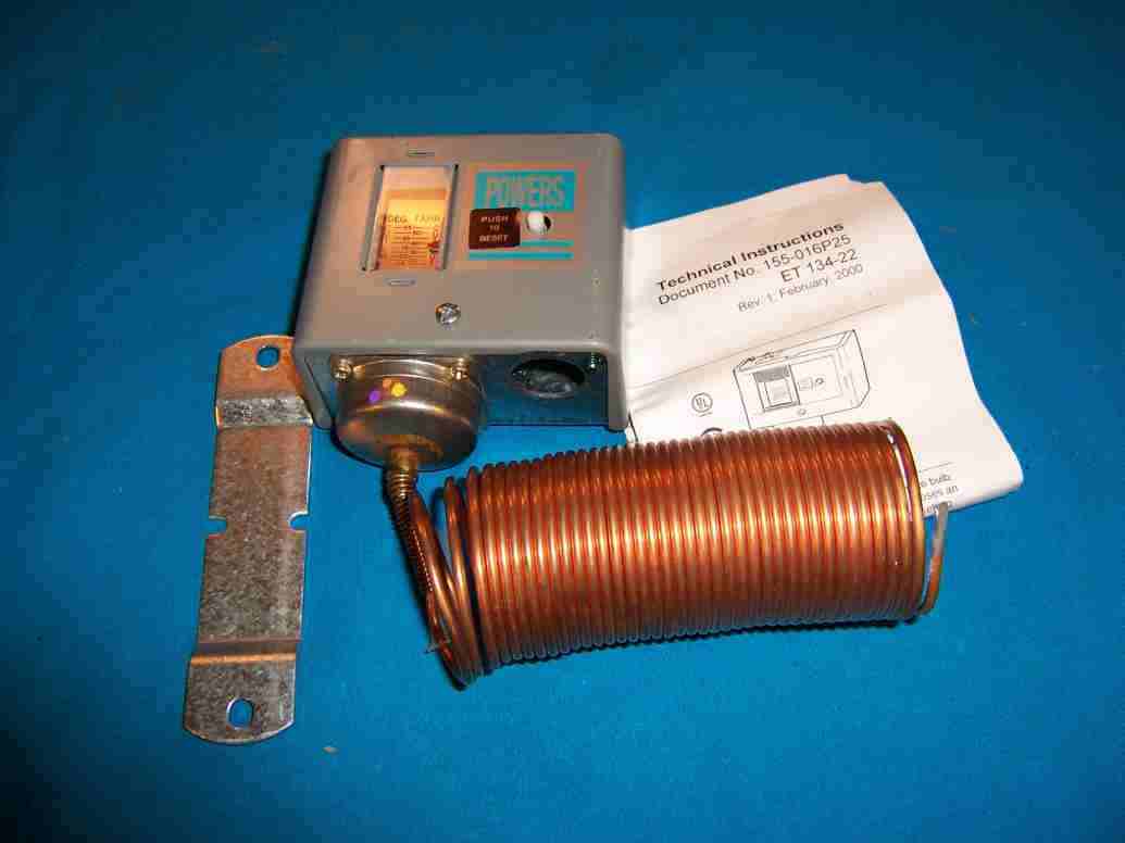 New siemens low temp thermostat hvac control 134-1504