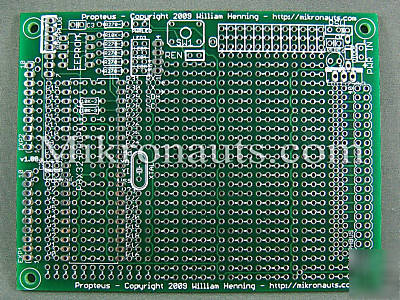 Parallax propeller P8X32 prototype development board