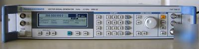 Rohde & schwarz SMV03 signal generator, 3 ghz, r&s