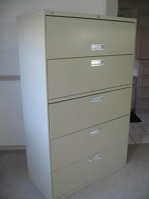 Hon 5 drawer file cabinet-D695L - 42' pick up in texas 