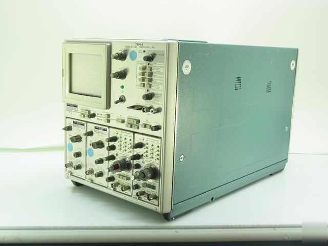 Tek 7844 400 mhz a very fast dual beam scope w/ plugs