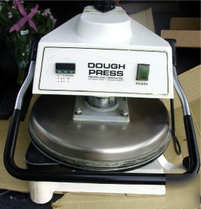 Proprocess pizza dough commercial press DP1100 18