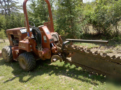 '04 ditch witch 3700 dd trencher sliding boom/sideshift