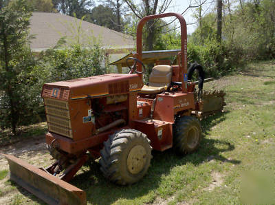 '04 ditch witch 3700 dd trencher sliding boom/sideshift