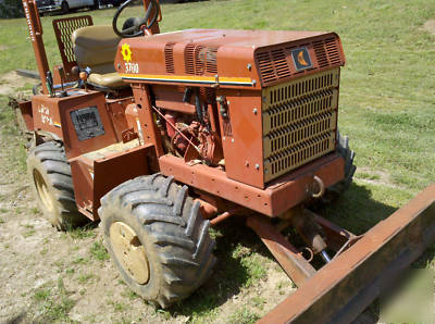 '04 ditch witch 3700 dd trencher sliding boom/sideshift