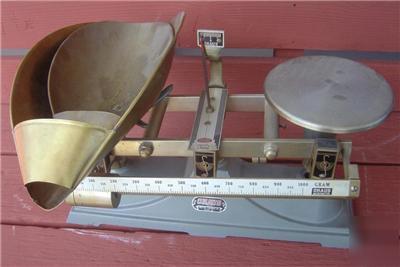 Old ohaus gram balance beam scale 5 kilos pans lab 