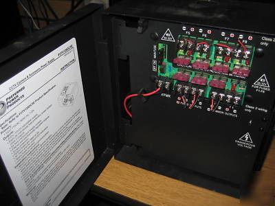P3 6-15VDC central power supply (8 output 5 amp)