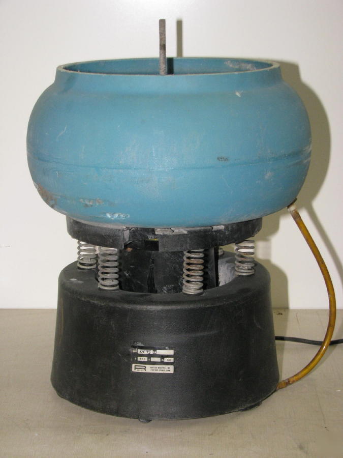 Raytech table top vibratory finishing machine .75 cu ft
