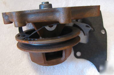 Rebuilt ford 2000 3000 4000 tractor s water pump
