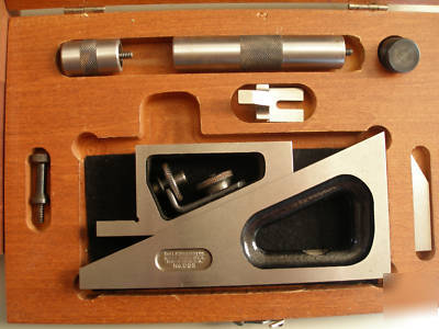 Starrett universal precision gage set 995EZ in case
