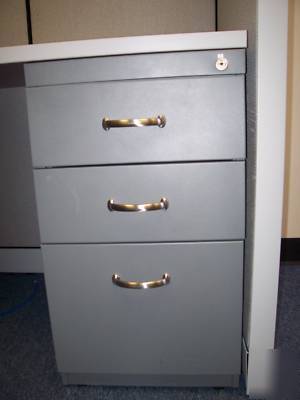 Steelcase complete set of 8 cubicles