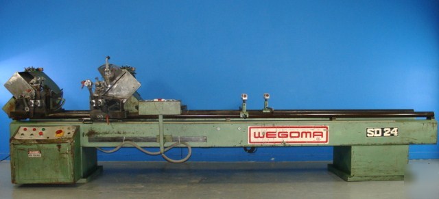 Wegoma SD24 double mitre aluminum cold cut-off saw