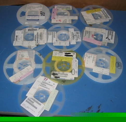 Lot of 10 reels of mixed quantity resistors