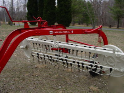 Field ready international ih 14 hay rake 