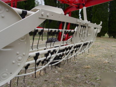 Field ready international ih 14 hay rake 