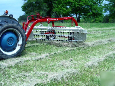 Field ready international ih 14 hay rake 
