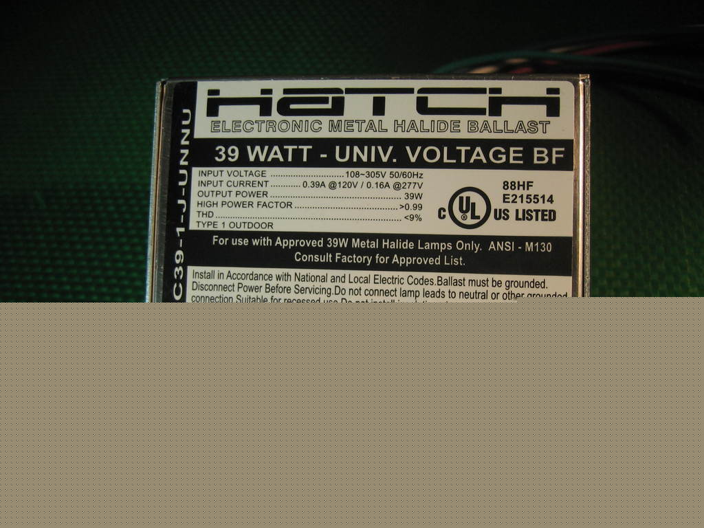 Hatch electronic metal halide ballast 39 watt 108-305V
