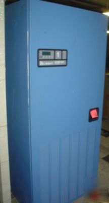 Liebert 5 ton upflow water cooled CU69W computer room