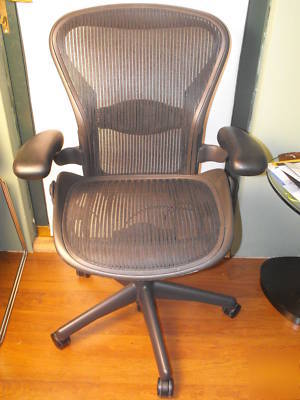 Herman miller aeron size b (medium)