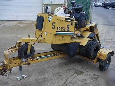 2005 vermeer SC252 stump grinder
